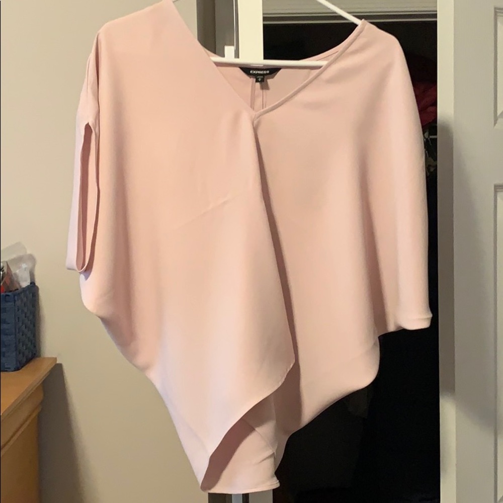 Express flows pink top